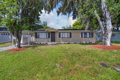 Photo of 918 Jere Circle, Lakeland, FL 33801 (MLS # TB8499848)