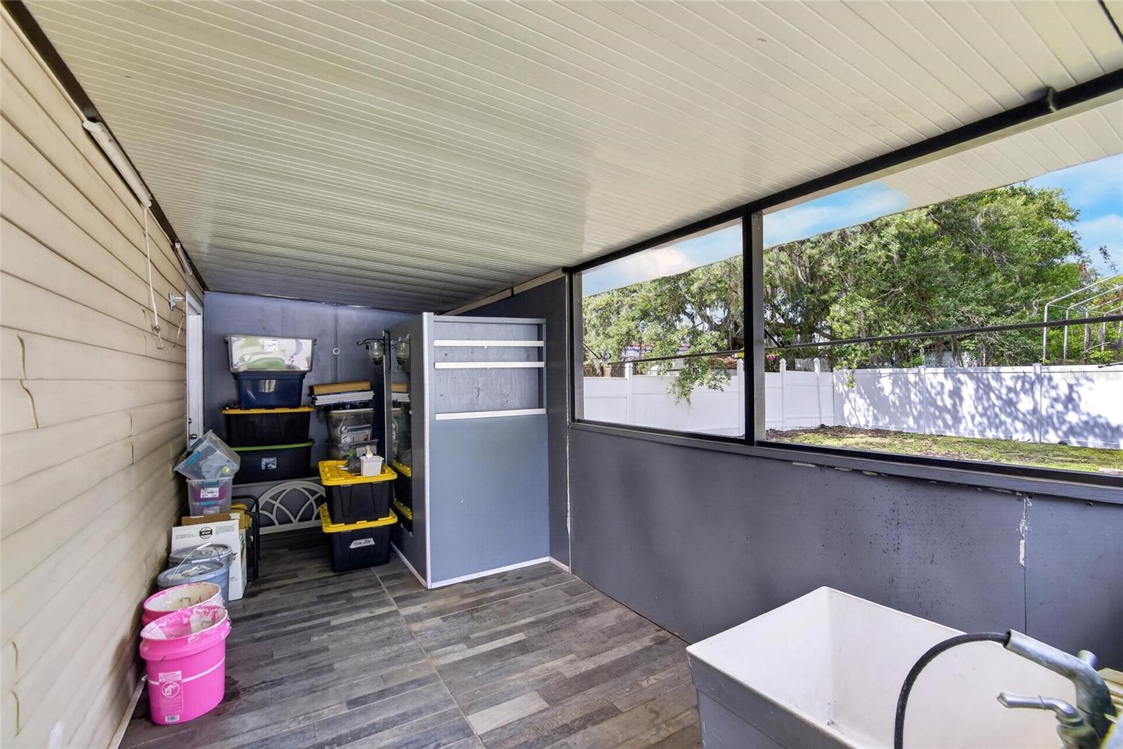 COMBEE MANOR - Residential