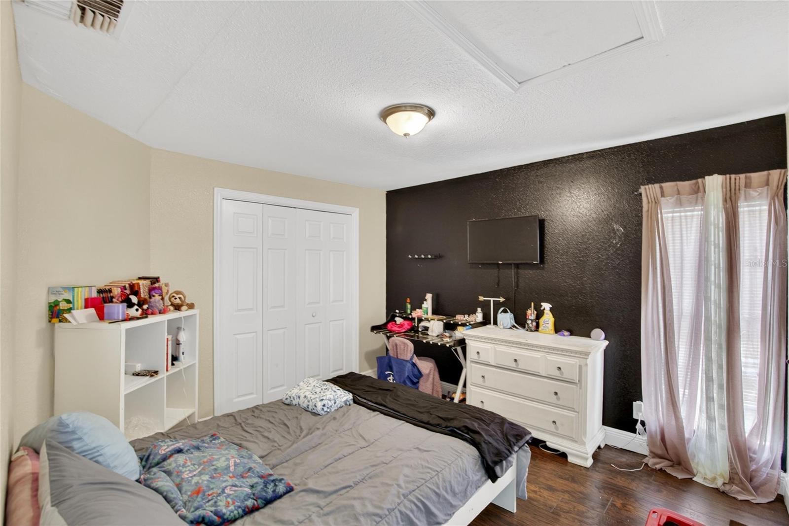 COMBEE MANOR - Residential