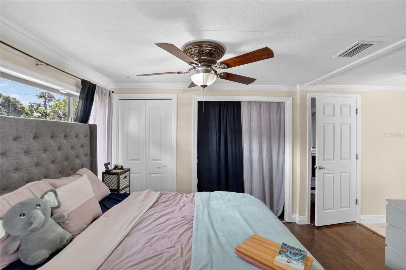 COMBEE MANOR - Residential