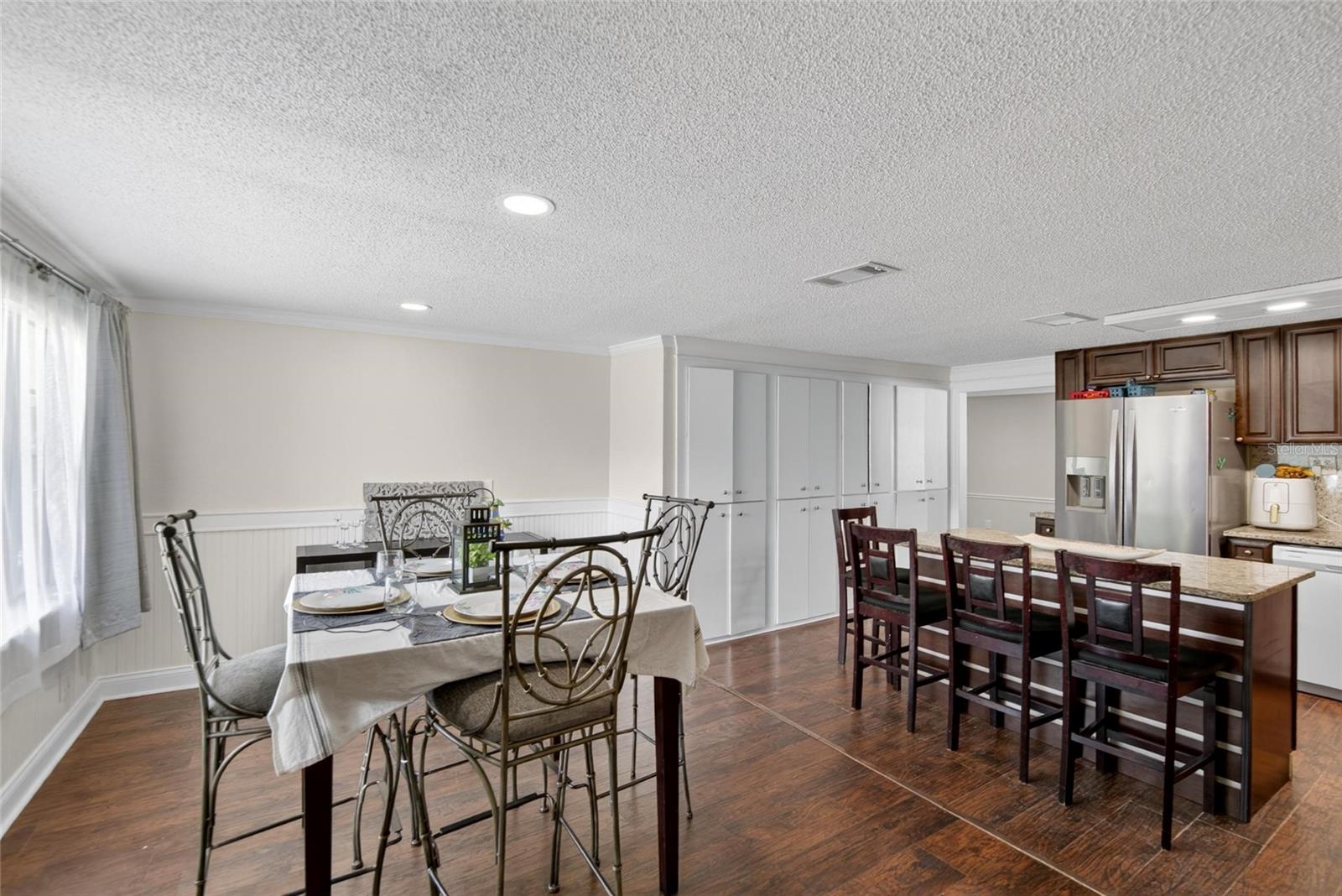 COMBEE MANOR - Residential