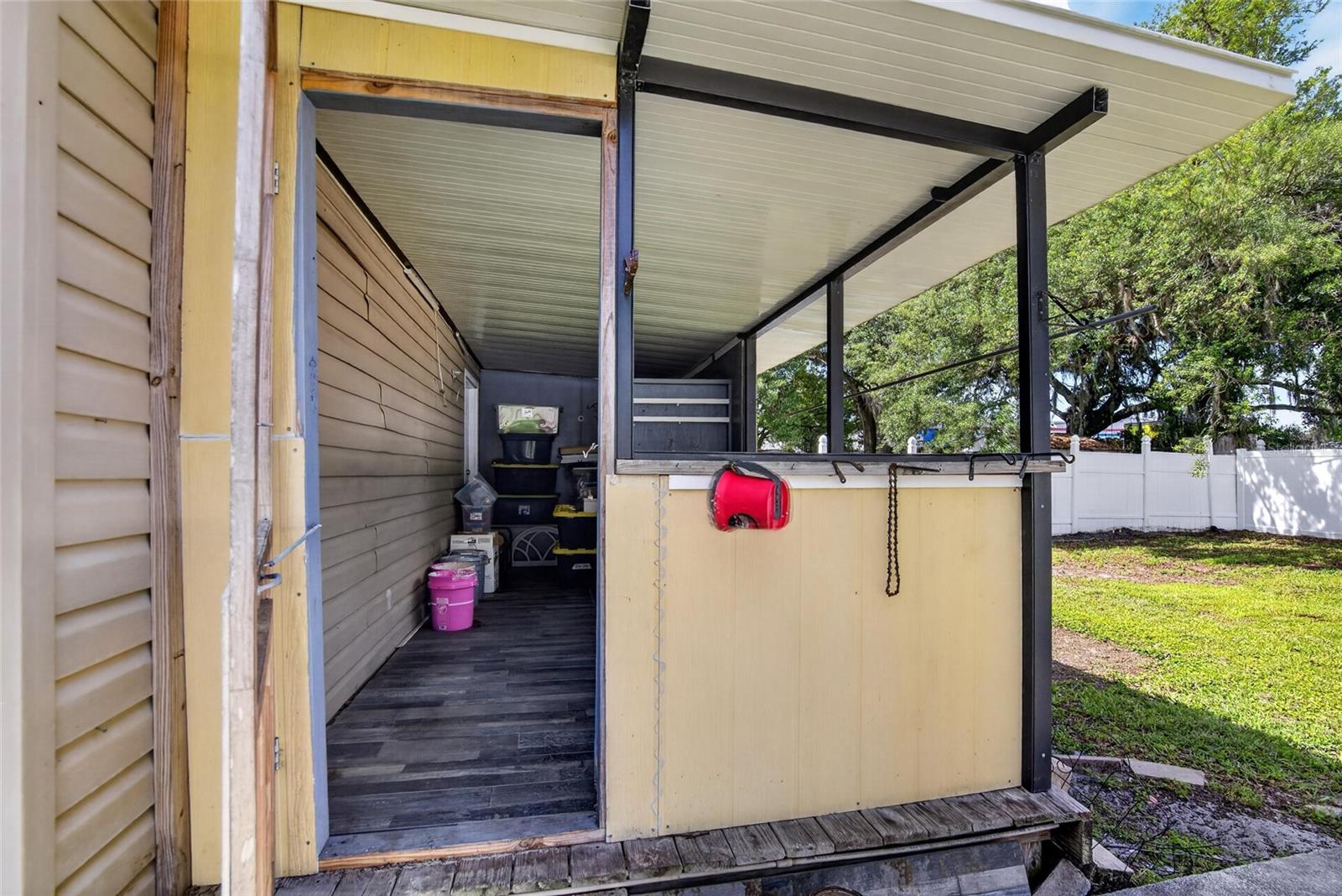 COMBEE MANOR - Residential