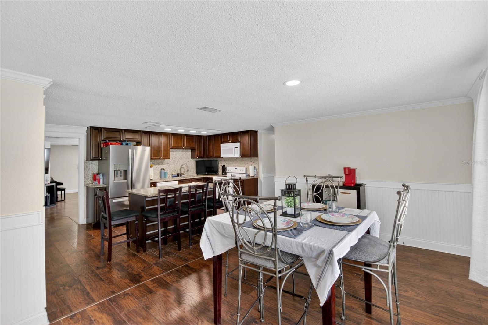 COMBEE MANOR - Residential