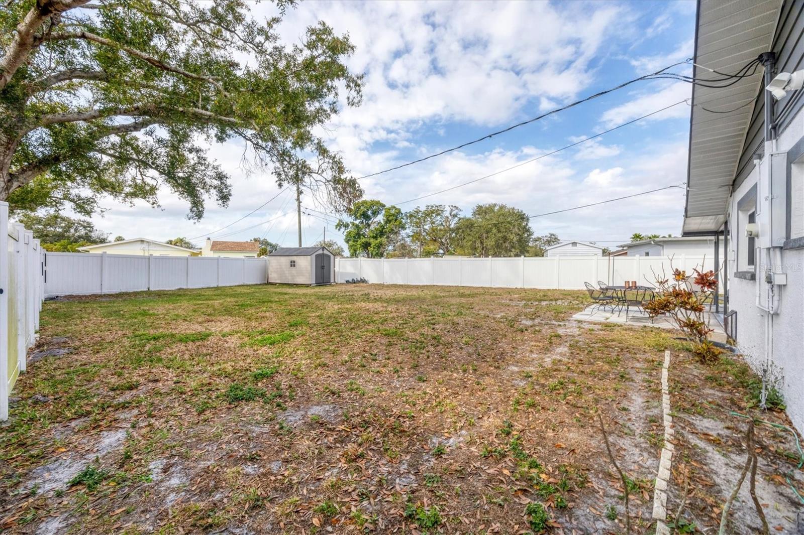 HIGHLAND SHORES - Residential