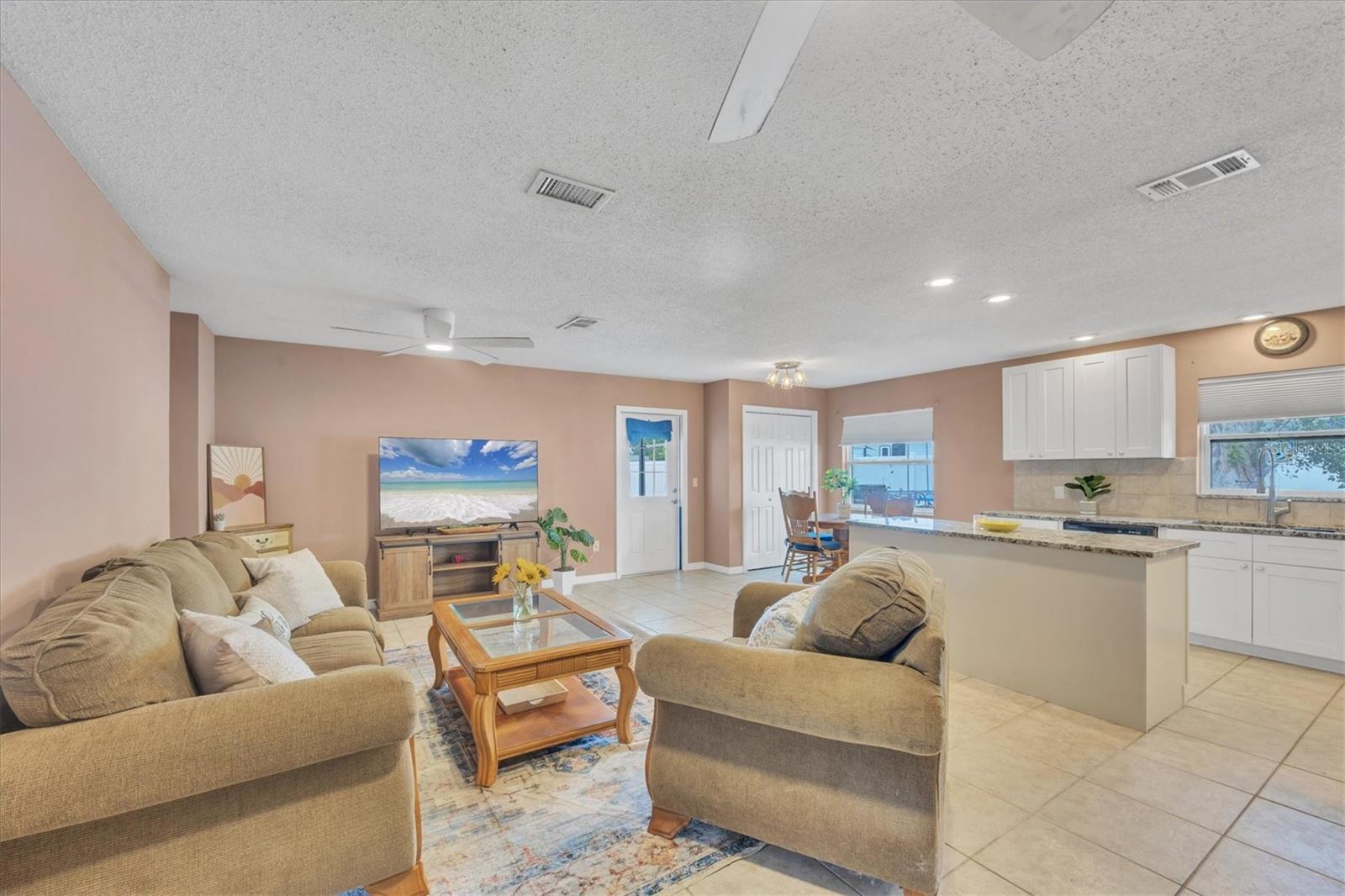 HIGHLAND SHORES - Residential