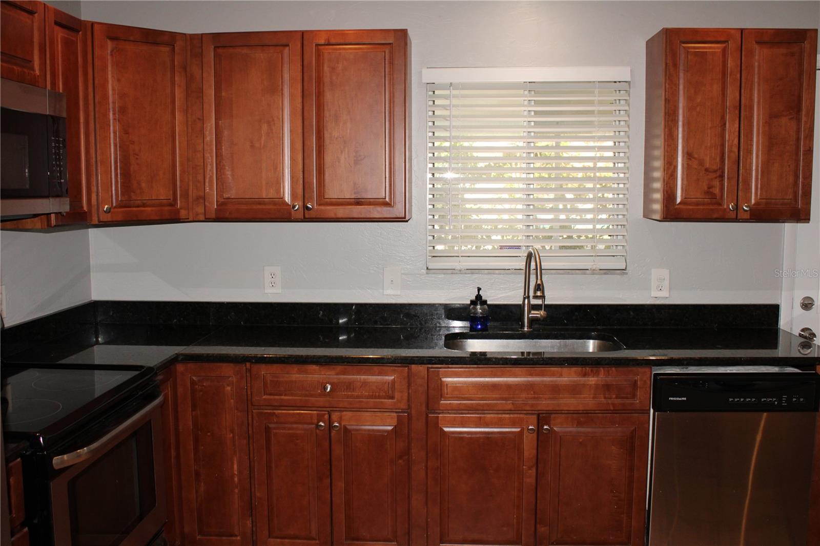 SPINNEY & TANSKI - Residential Lease