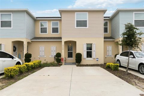 Photo of 4729 Coral Castle Drive, Kissimmee, FL 34746 (MLS # S5148424)