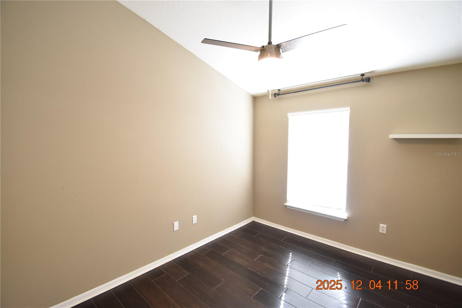 EAGLE PALM PH 1 - Residential Lease