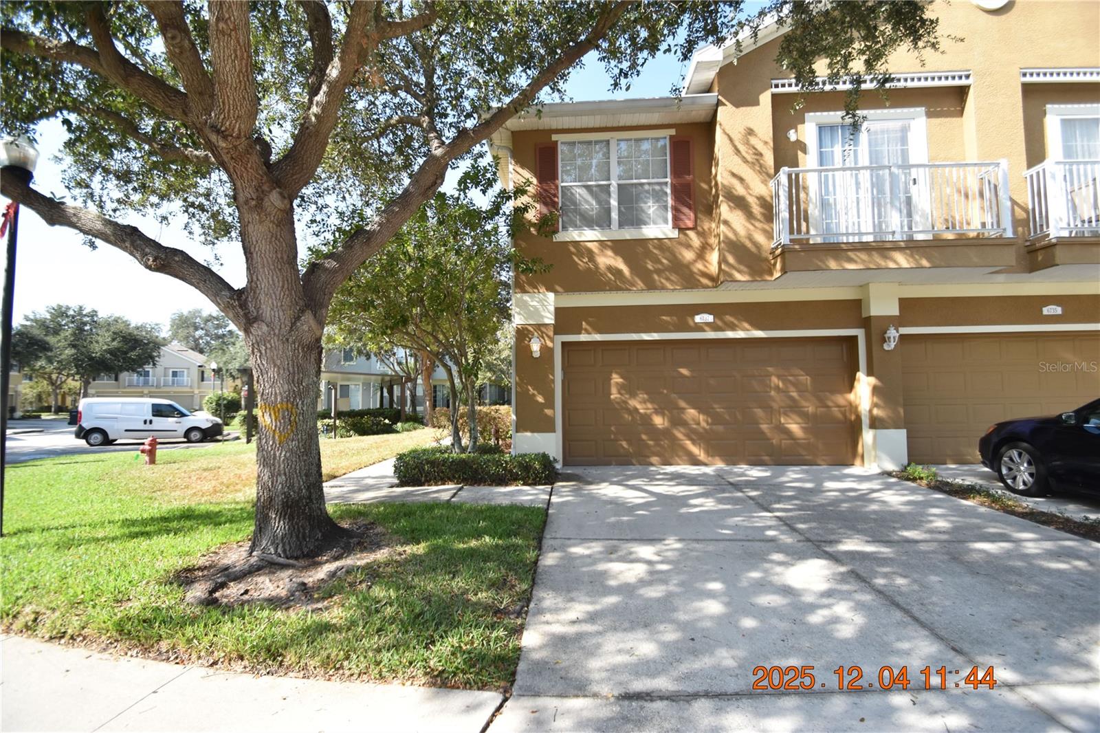 EAGLE PALM PH 1 - Residential Lease