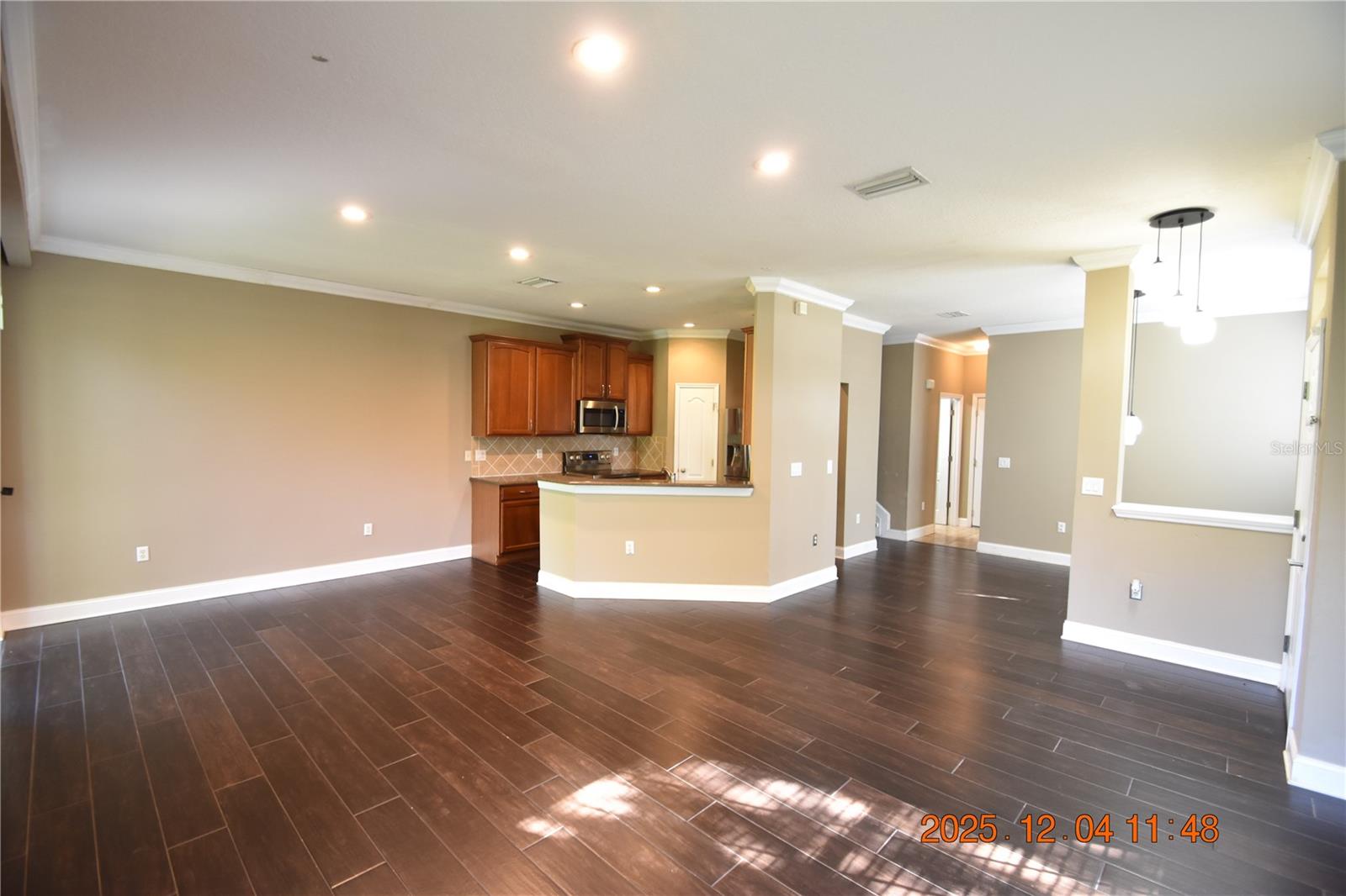 EAGLE PALM PH 1 - Residential Lease