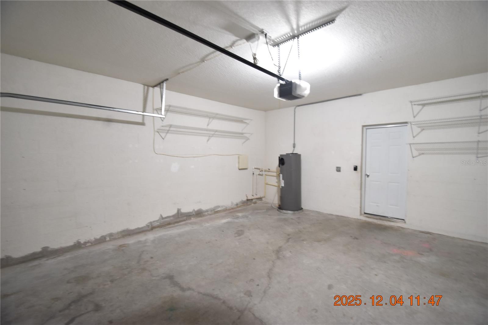 EAGLE PALM PH 1 - Residential Lease