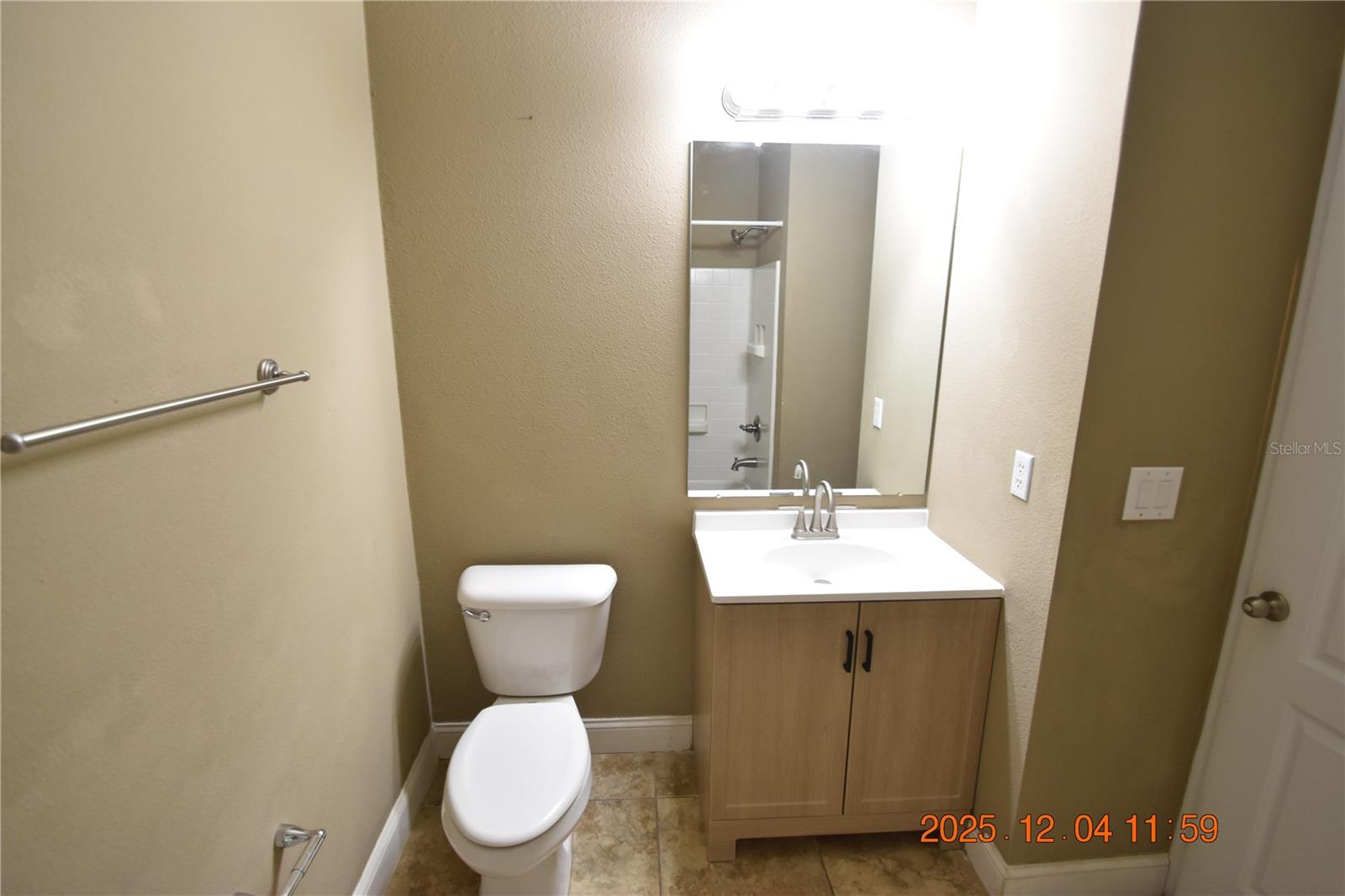 EAGLE PALM PH 1 - Residential Lease