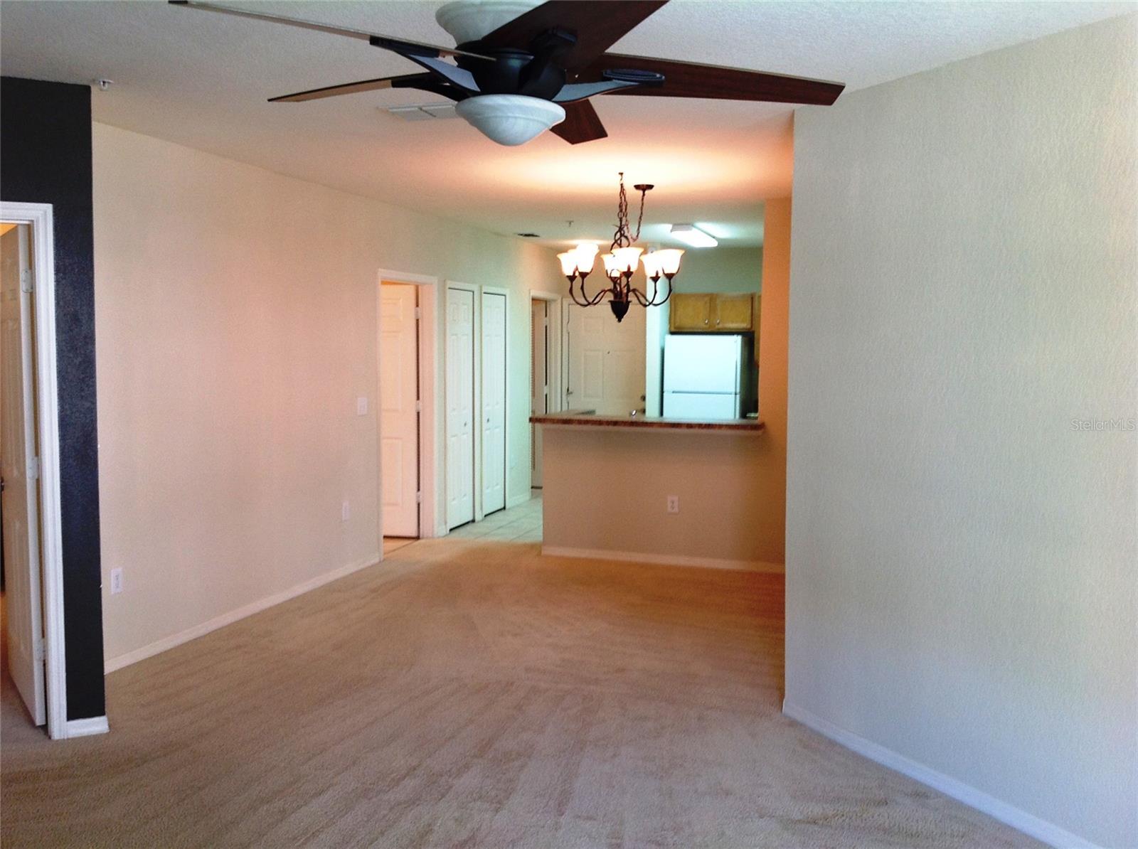 REGISTRY/MICHIGAN PARK CONDO - Residential Lease