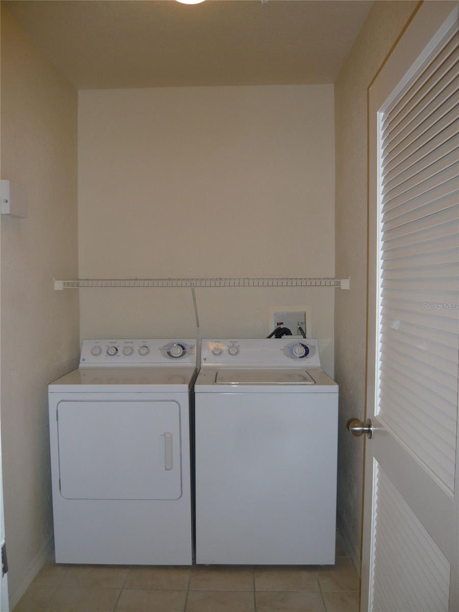 REGISTRY/MICHIGAN PARK CONDO - Residential Lease