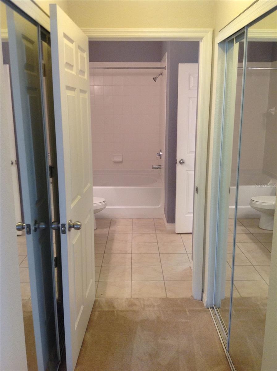 REGISTRY/MICHIGAN PARK CONDO - Residential Lease