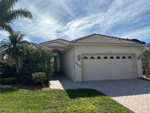 A home in NORTH PORT