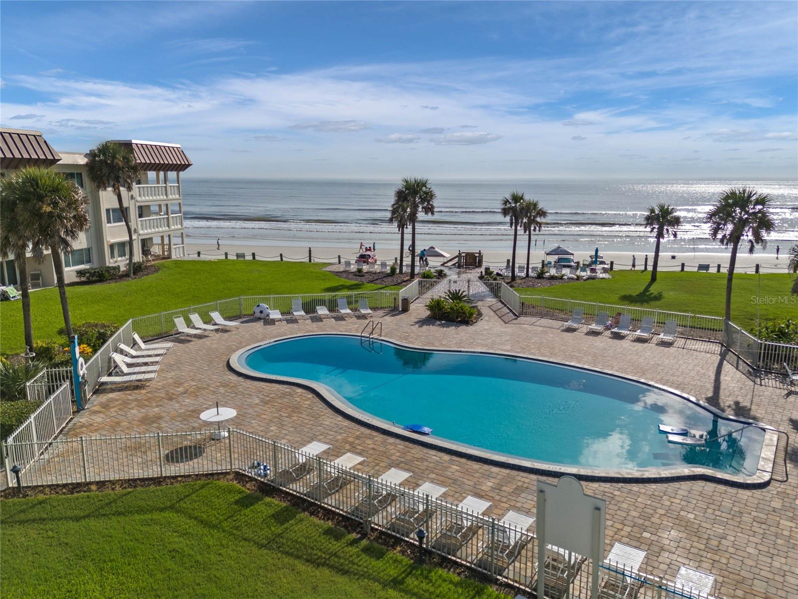 CHATEAU BY THE SEA - Residential