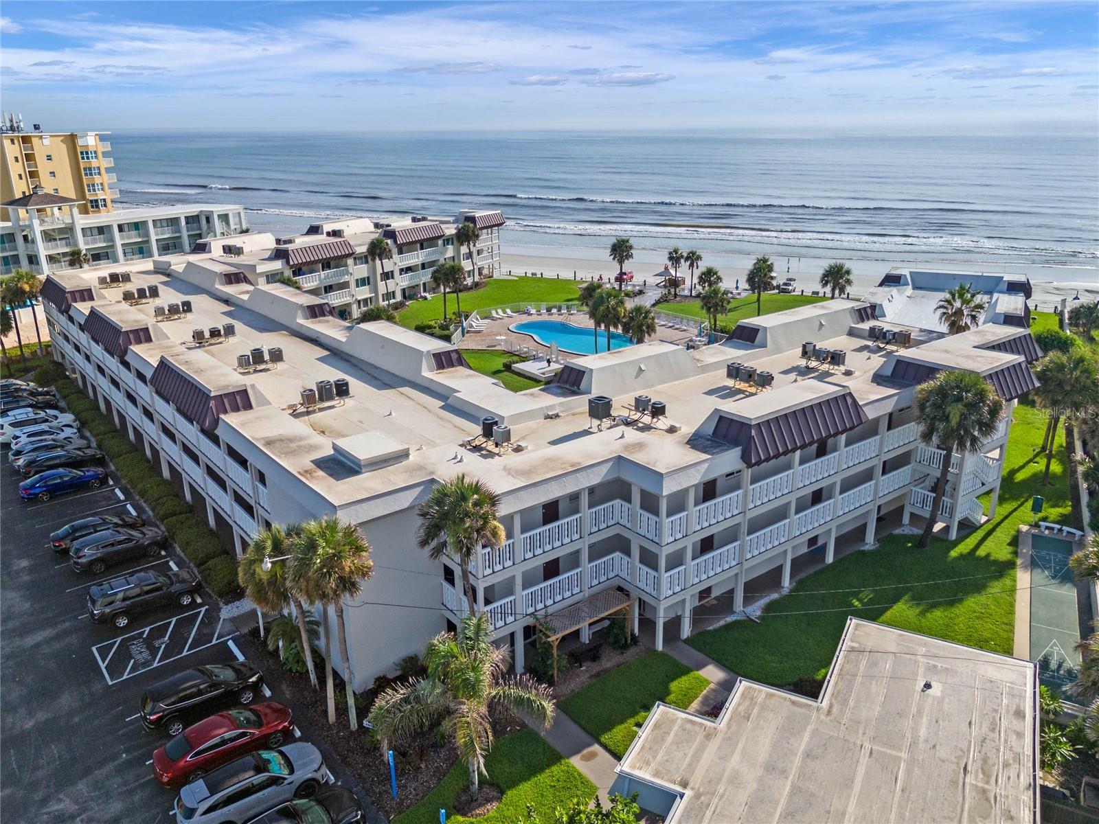 CHATEAU BY THE SEA - Residential