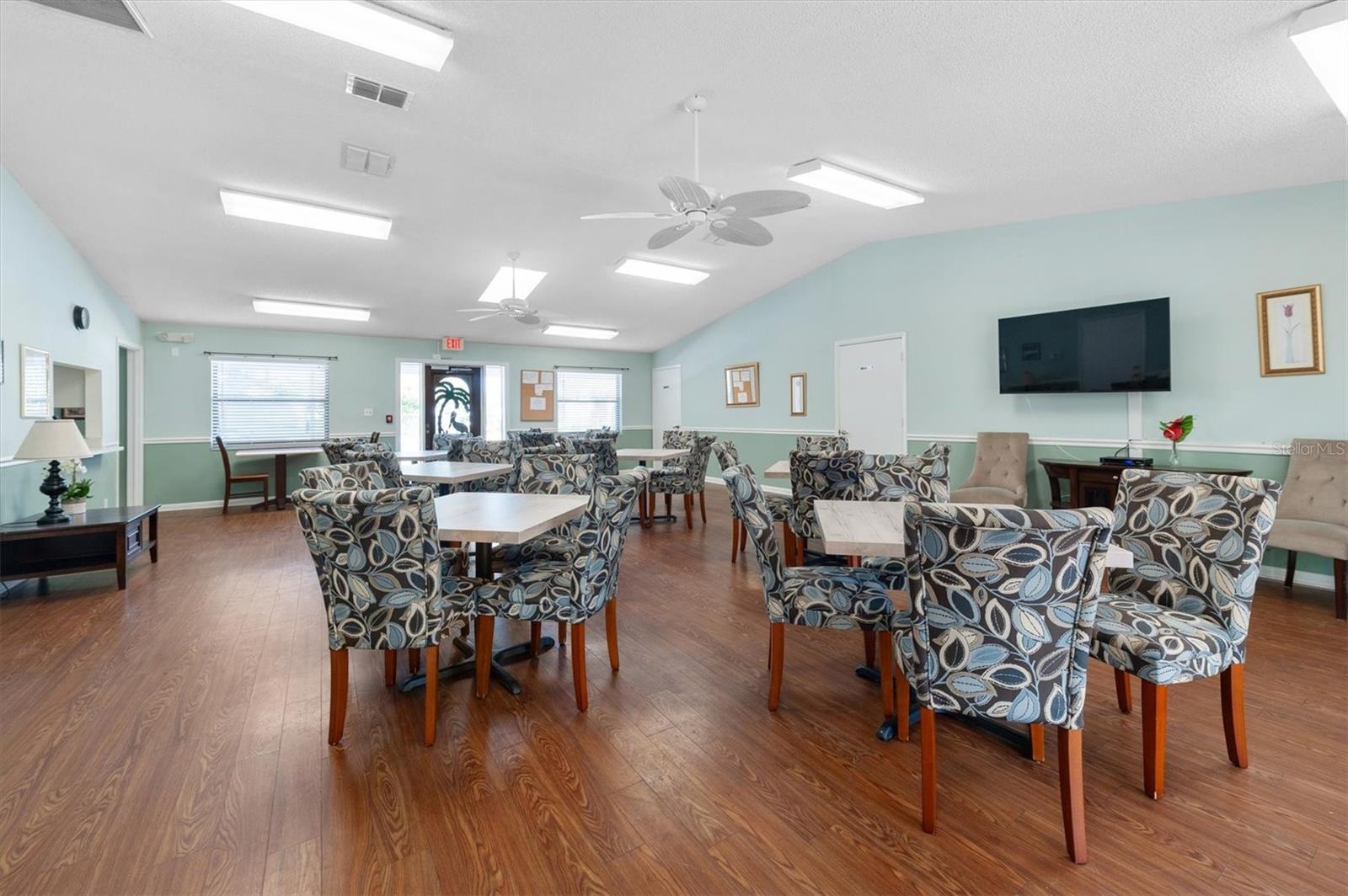 COVE CAY VLG III CONDO - Residential