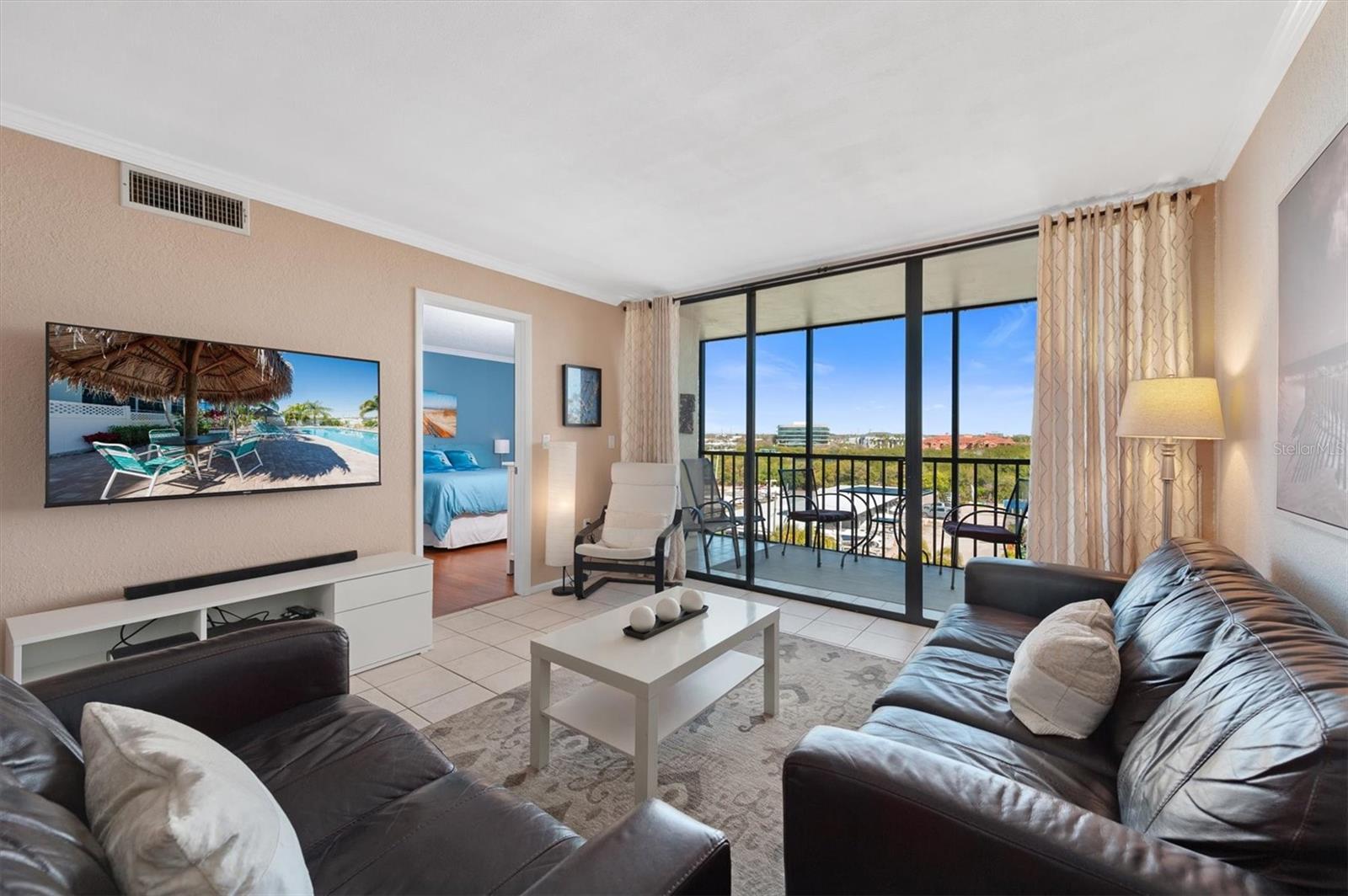 COVE CAY VLG III CONDO - Residential