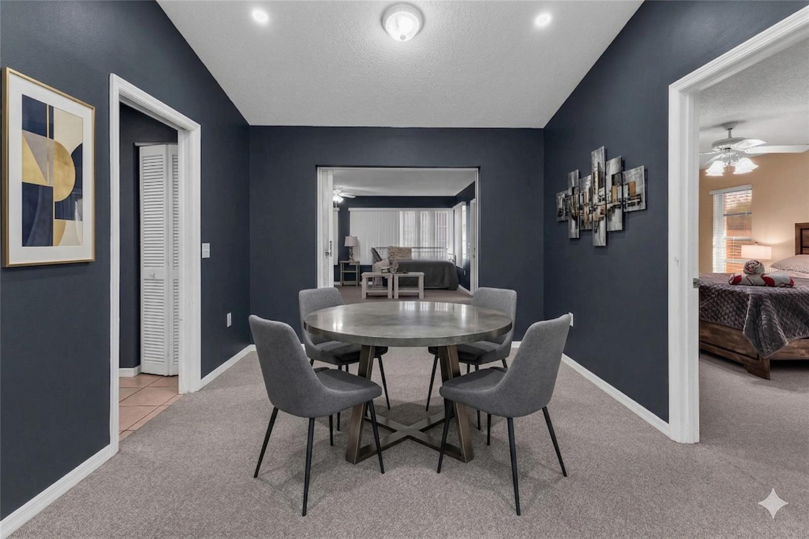 ROTONDA WEST PEBBLE BEACH - Residential