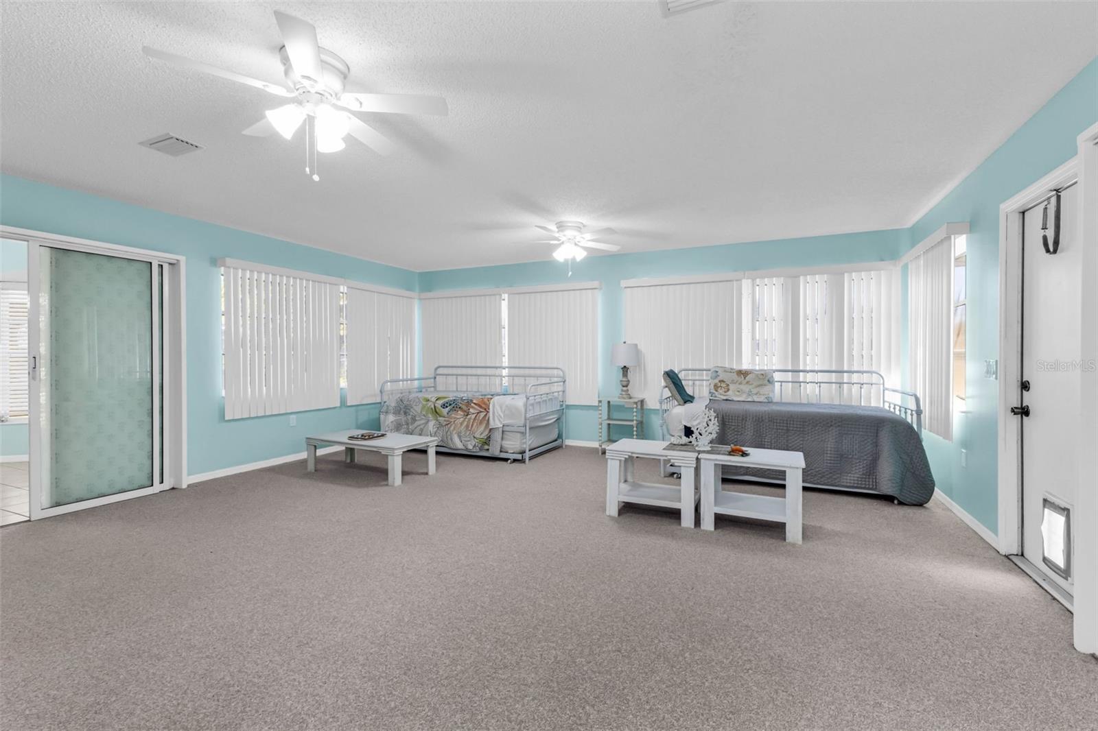 ROTONDA WEST PEBBLE BEACH - Residential