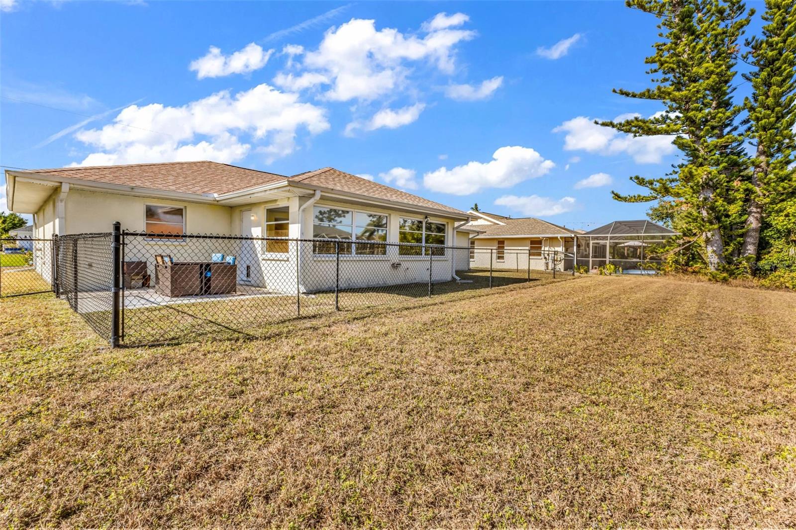 ROTONDA WEST PEBBLE BEACH - Residential