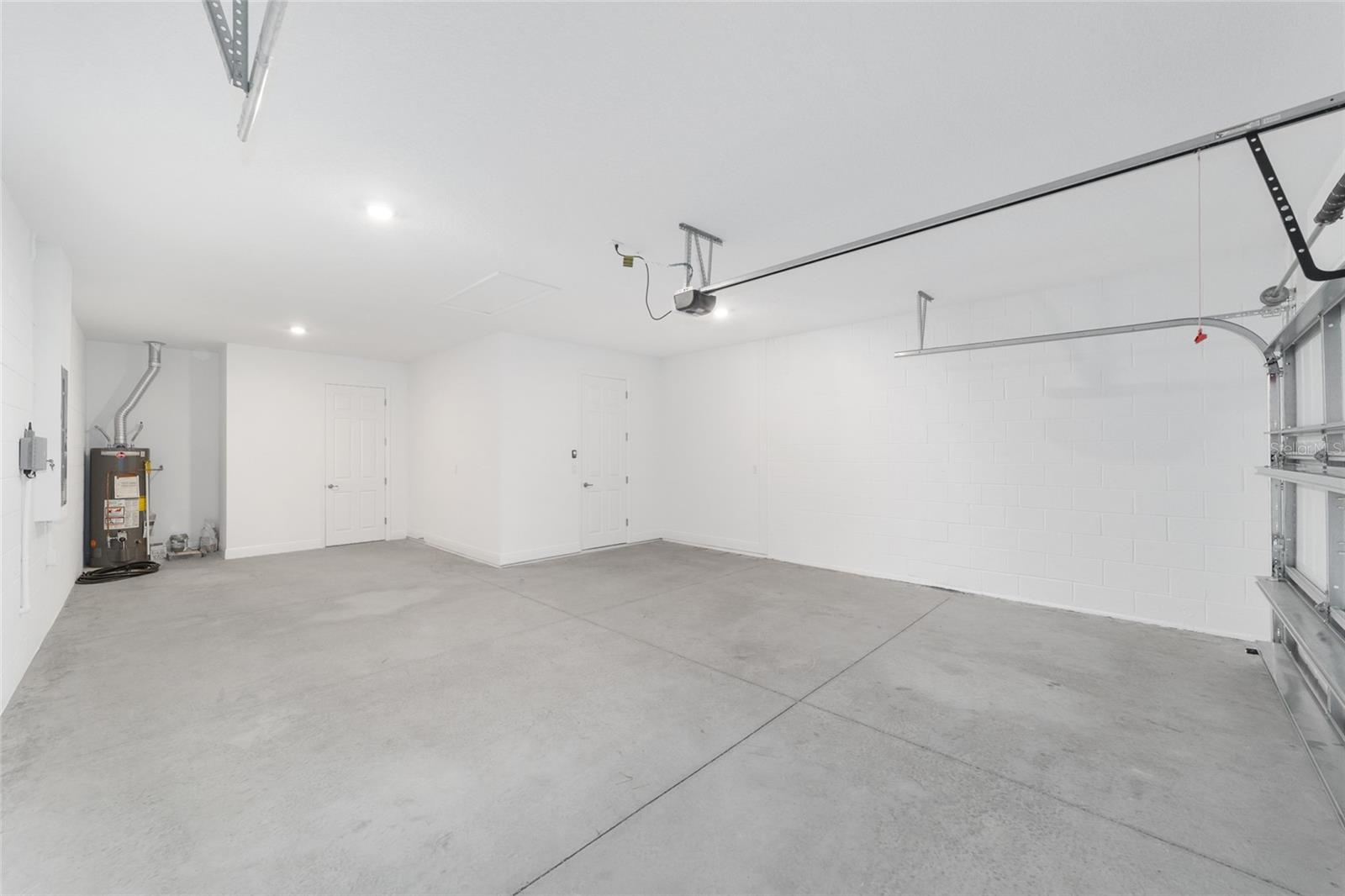 ON TOP OF THE WORLD - Residential