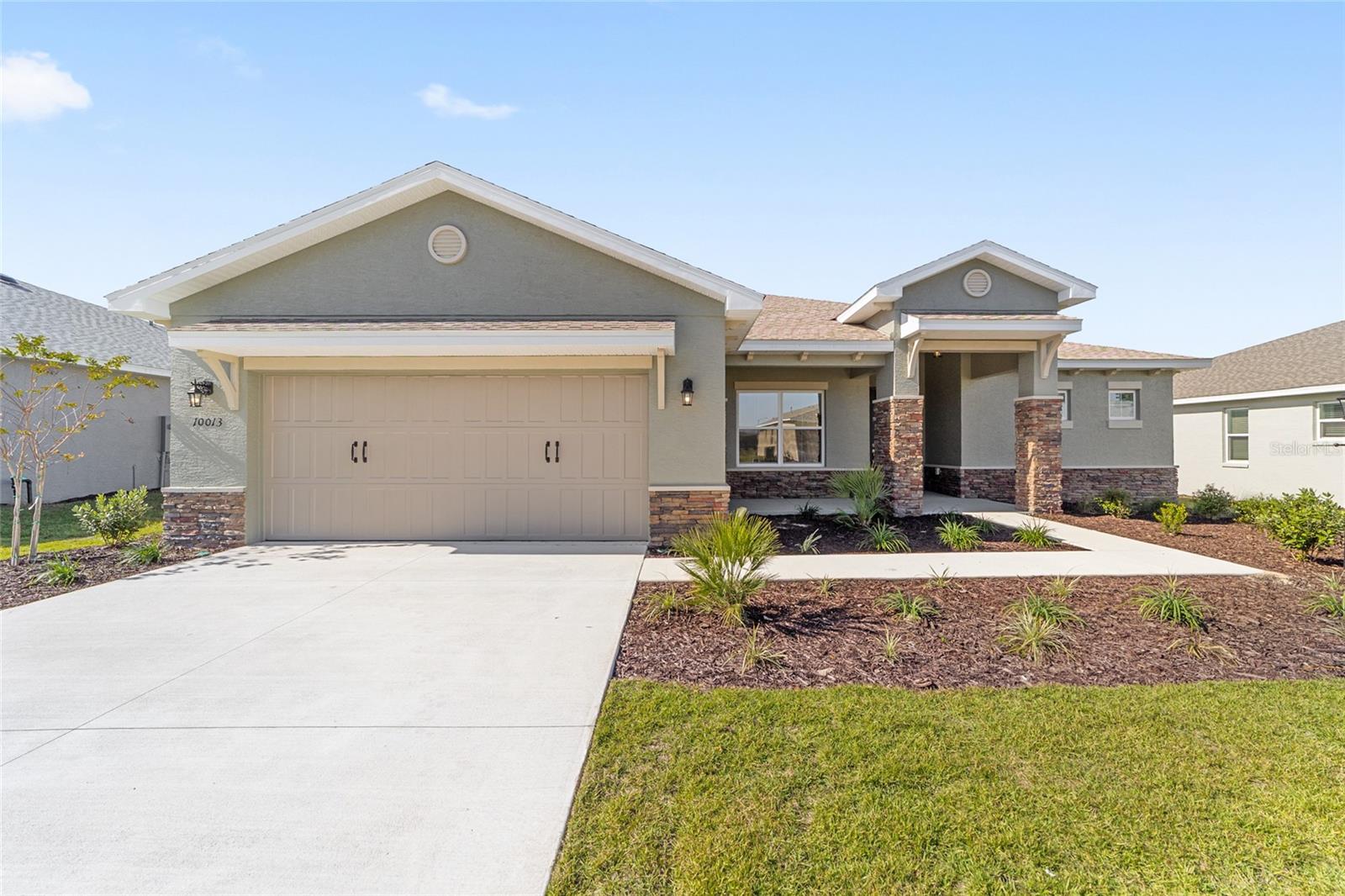 ON TOP OF THE WORLD - Residential