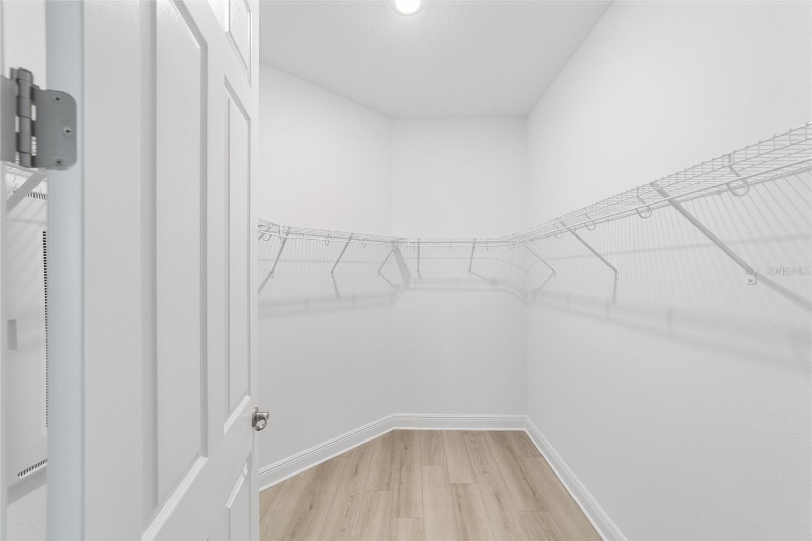 ON TOP OF THE WORLD - Residential