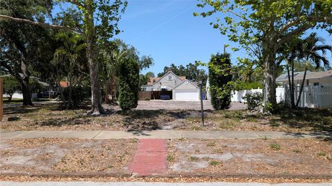 105 20TH AVENUE NE ST PETERSBURG FL 33704