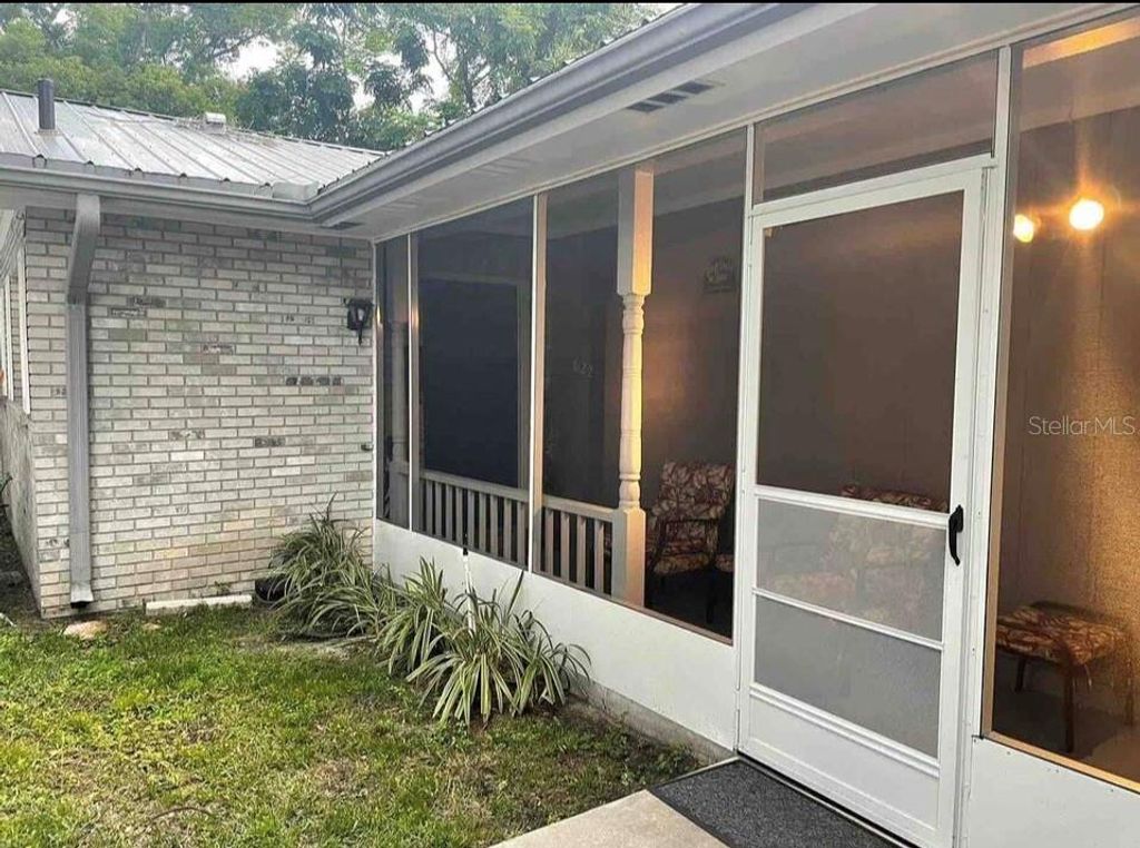 Photo of 612 E Morgan Street #2, Brandon, FL 33510 (MLS # TB8497833)