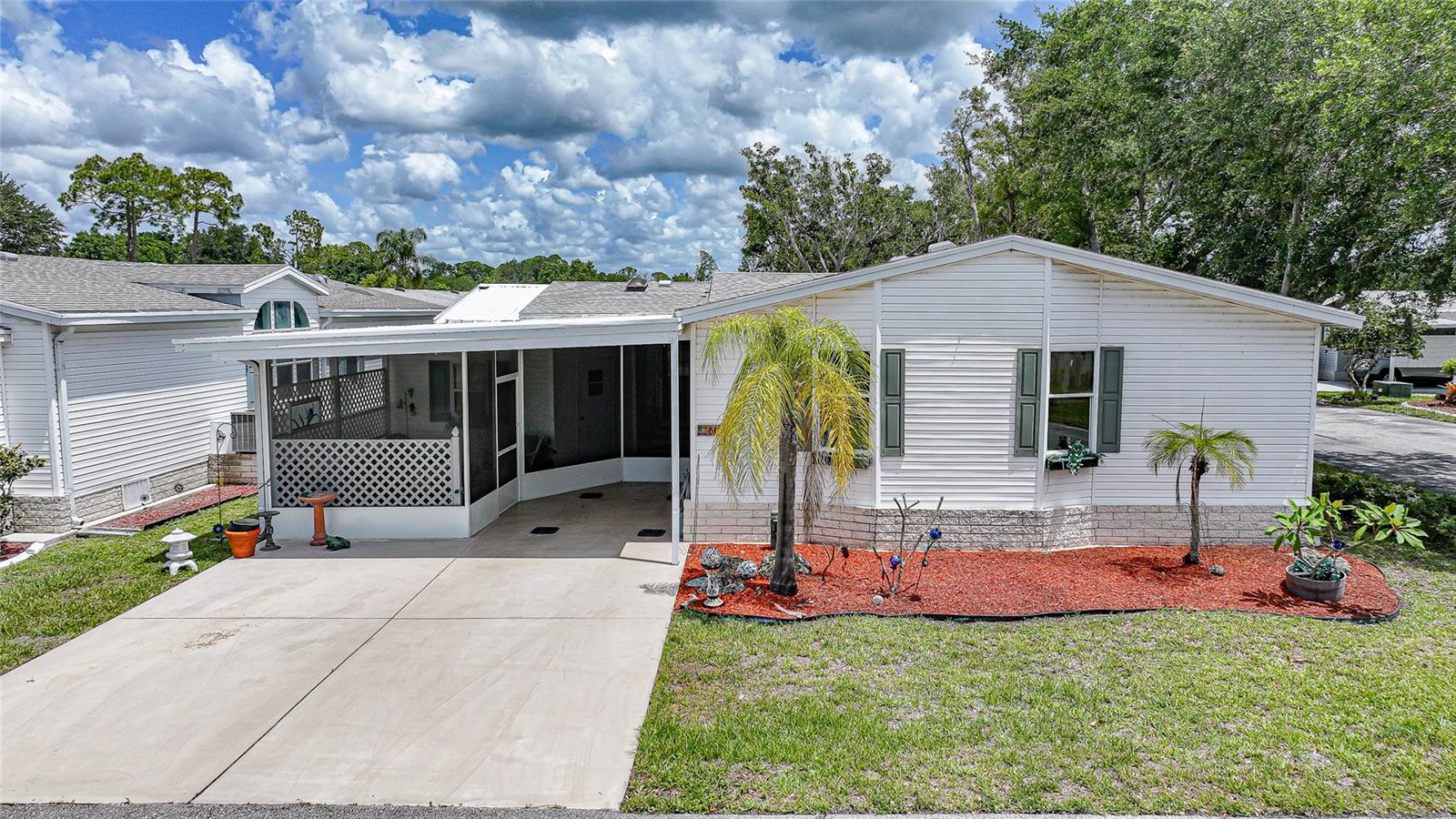 RIVERWALK MHP CO-OP - Residential