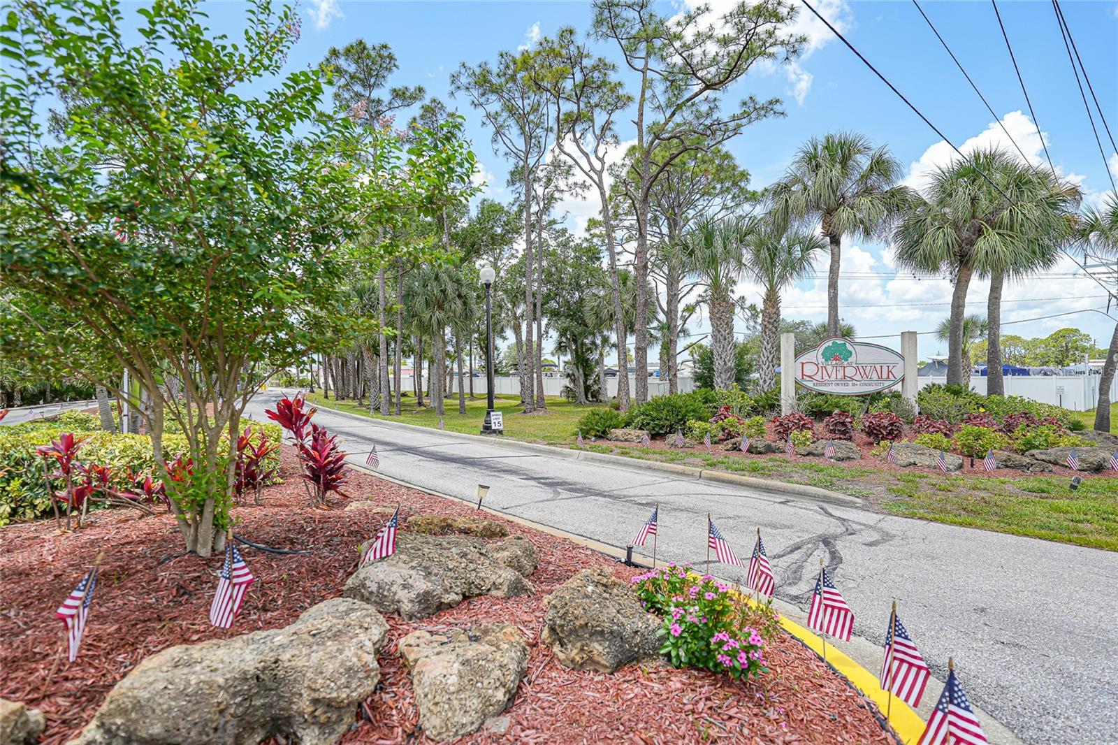 RIVERWALK MHP CO-OP - Residential