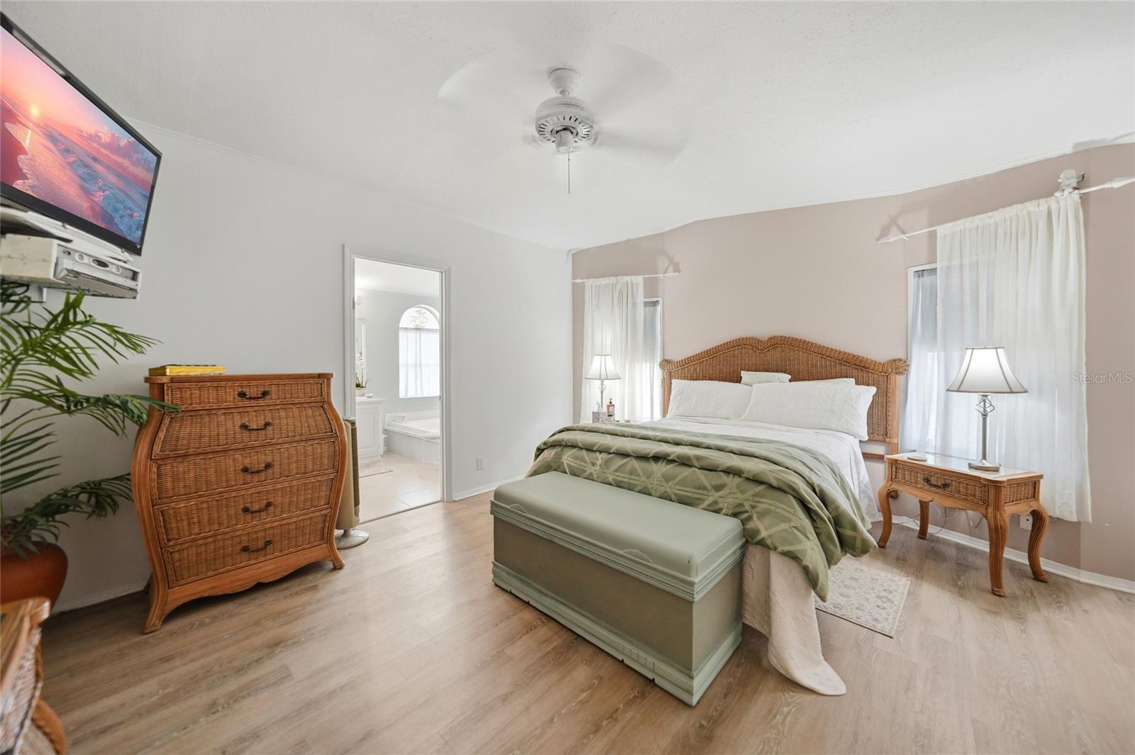 RIVERWALK MHP CO-OP - Residential