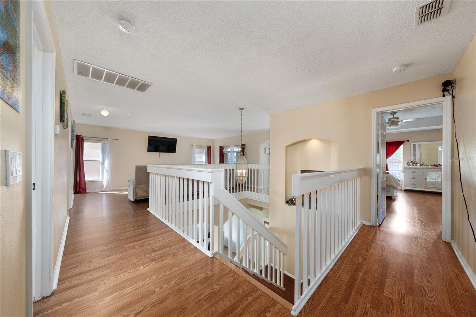 WOODBRIDGE AT MEADOW WOODS - Residential