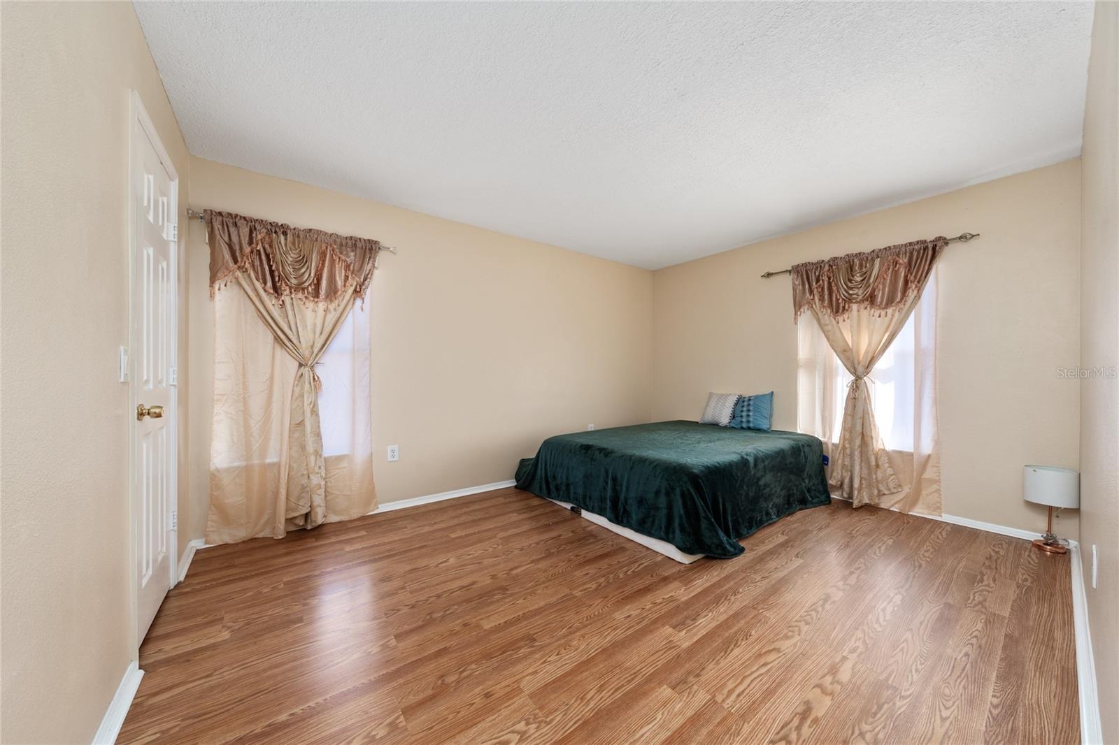 WOODBRIDGE AT MEADOW WOODS - Residential