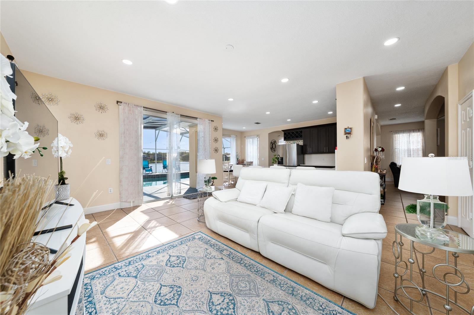 WOODBRIDGE AT MEADOW WOODS - Residential