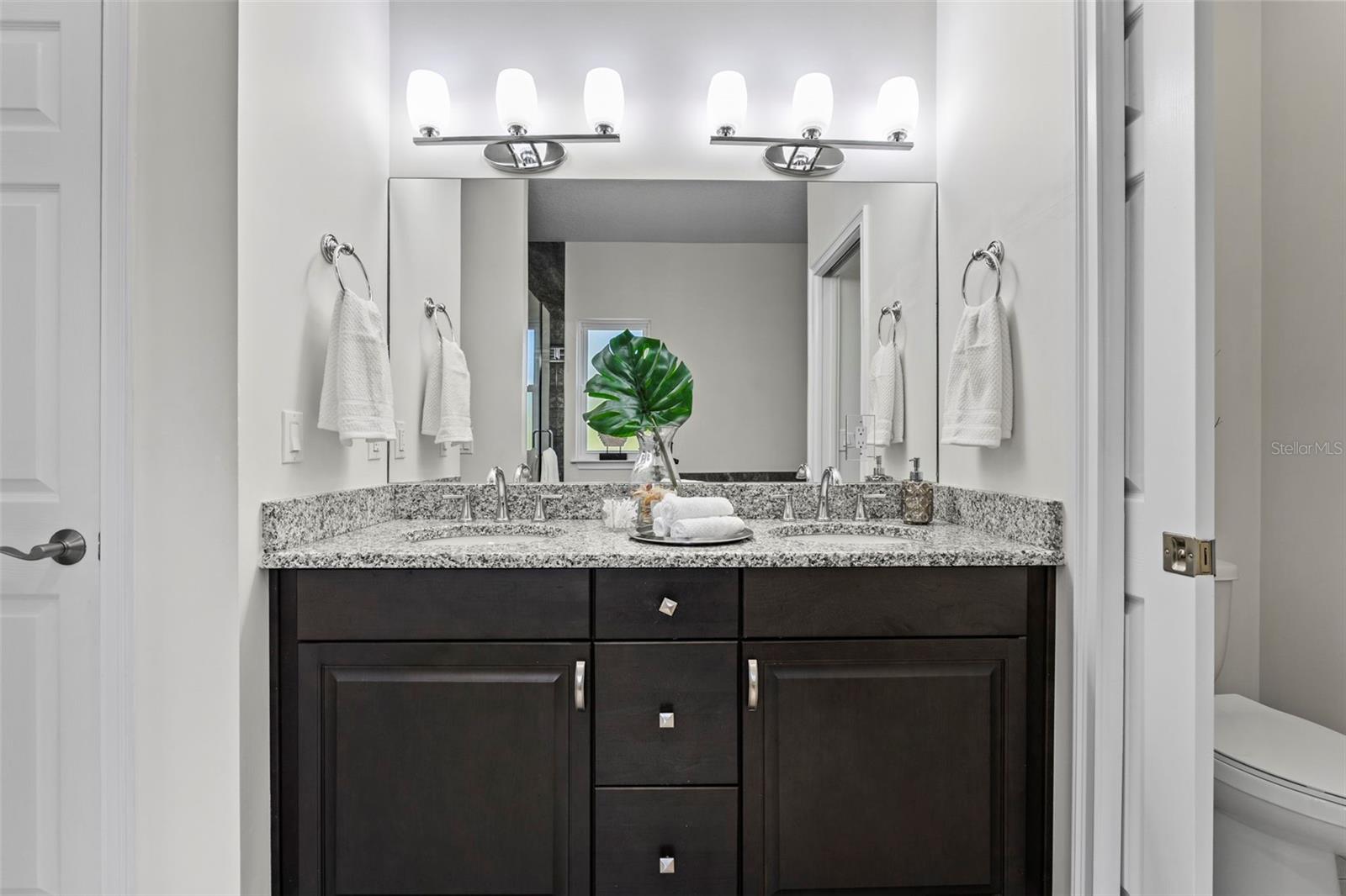 VILLAS AT DATE PALM - Residential