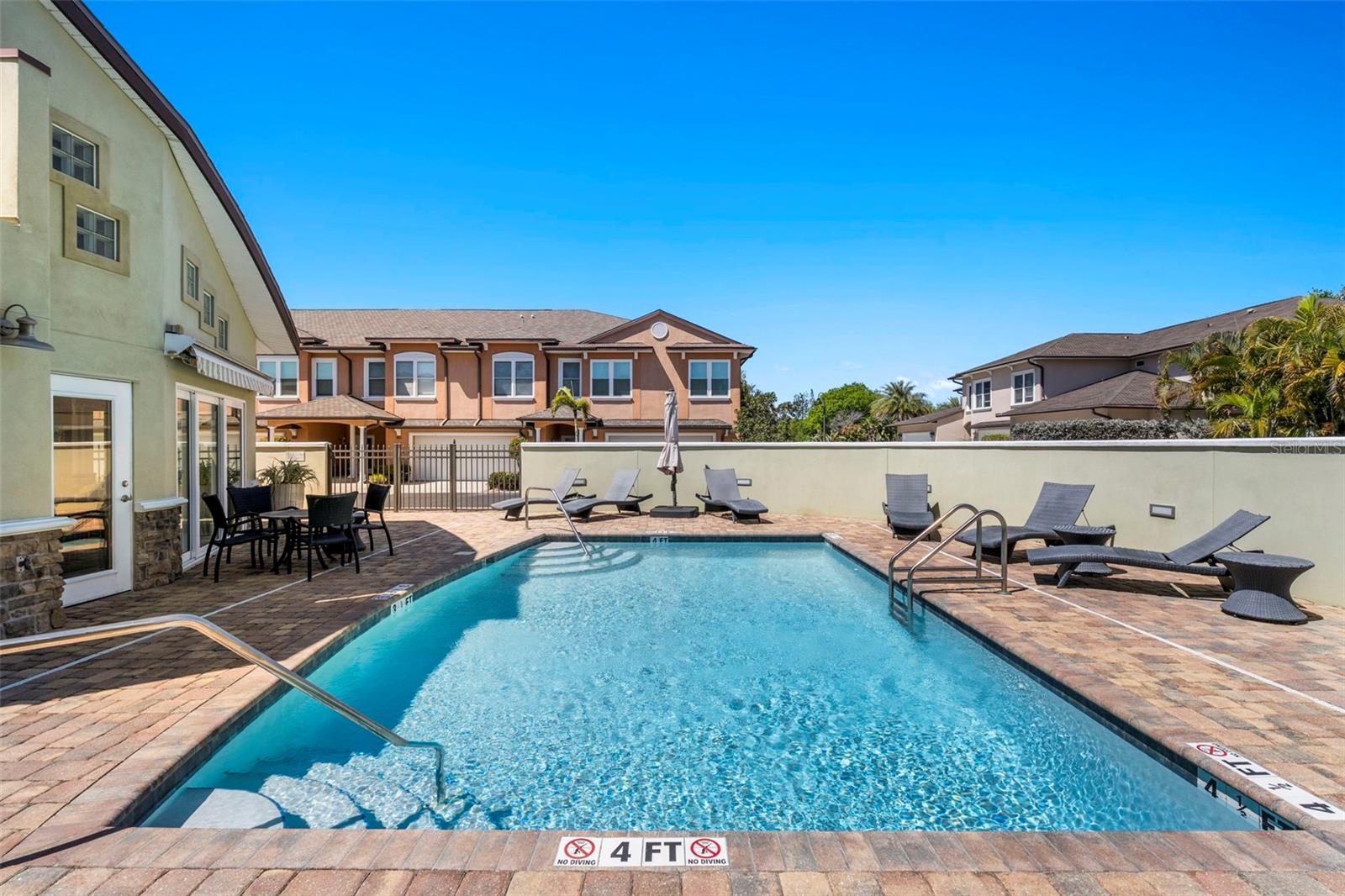 VILLAS AT DATE PALM - Residential