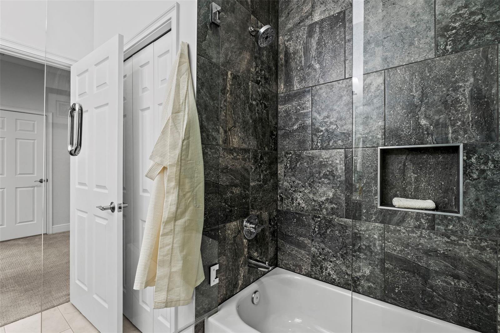 VILLAS AT DATE PALM - Residential