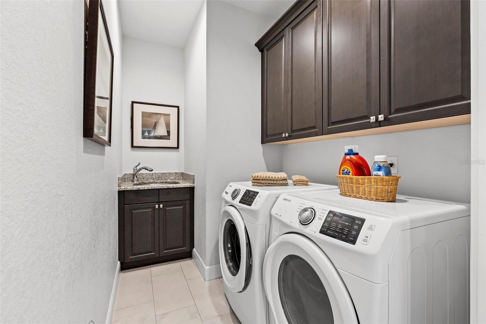 VILLAS AT DATE PALM - Residential