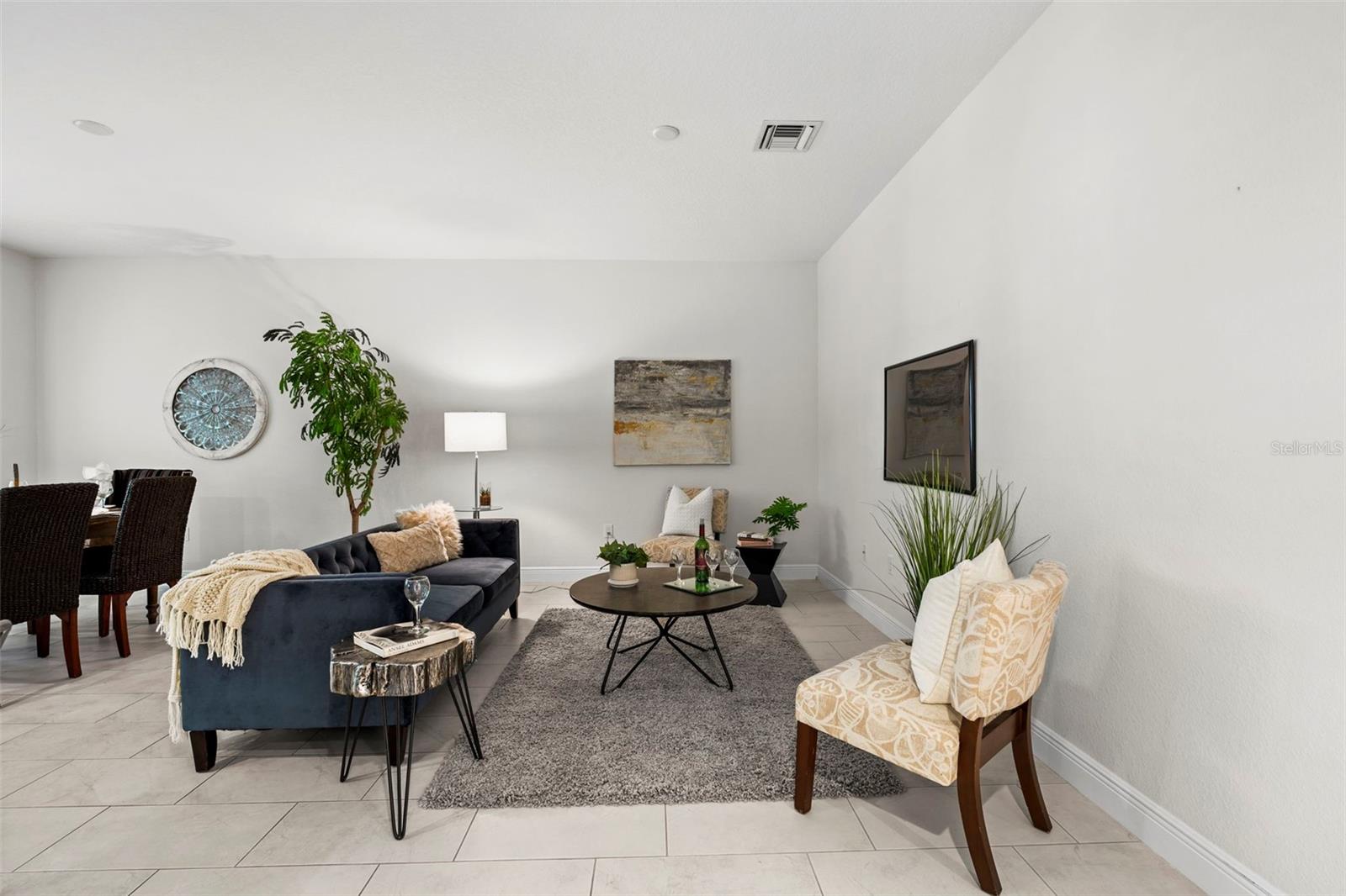 VILLAS AT DATE PALM - Residential