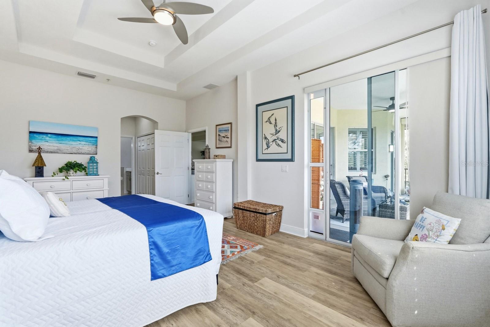 RIVERVIEW CONDOS/GRAND HAVEN - Residential