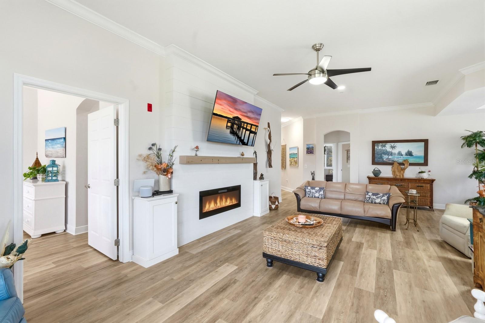 RIVERVIEW CONDOS/GRAND HAVEN - Residential