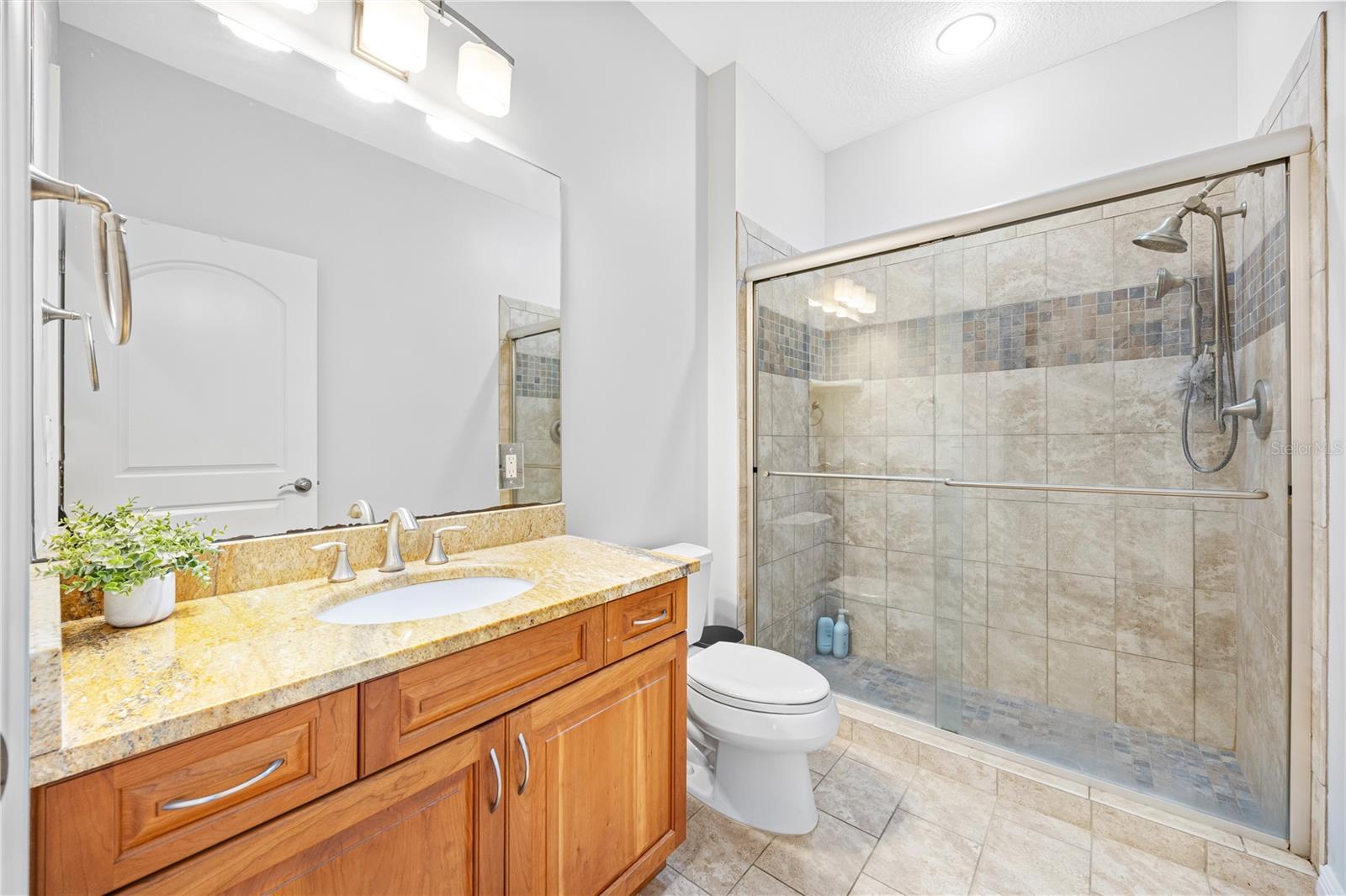 EDEN SHORES SEC 2 - Residential Lease