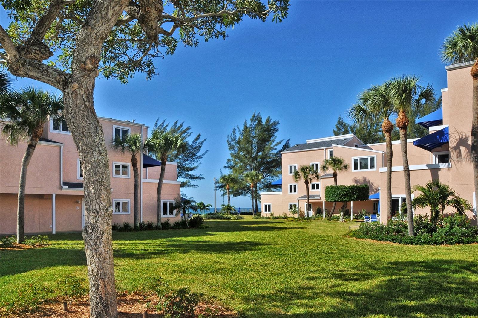 SAND CAY - Residential