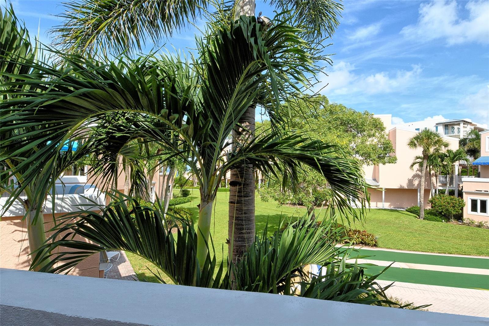 SAND CAY - Residential