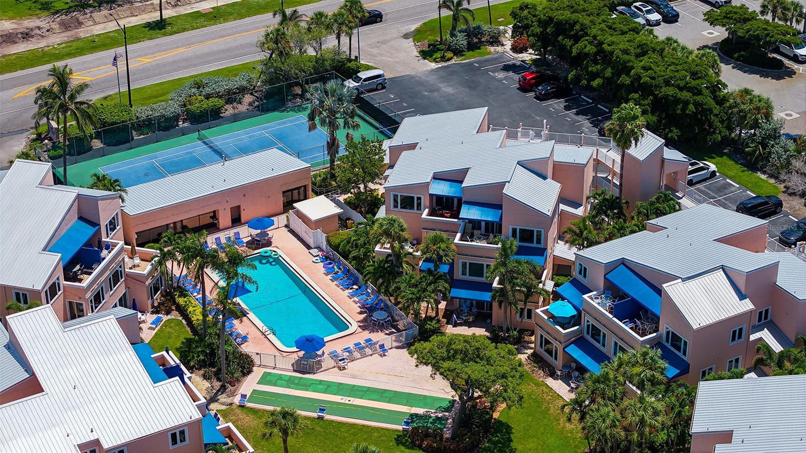 SAND CAY - Residential