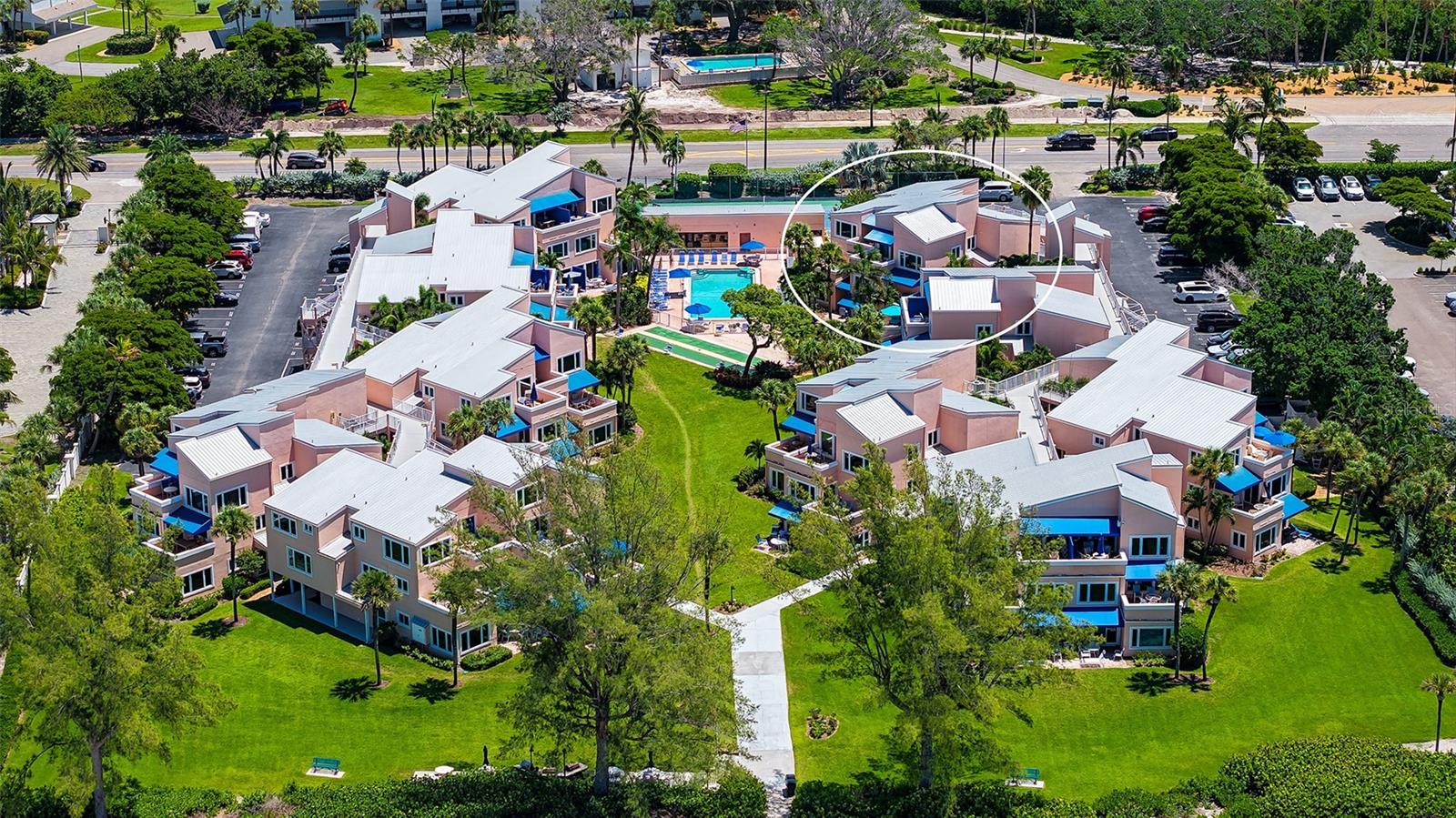 4725 GULF OF MEXICO DRIVE 212